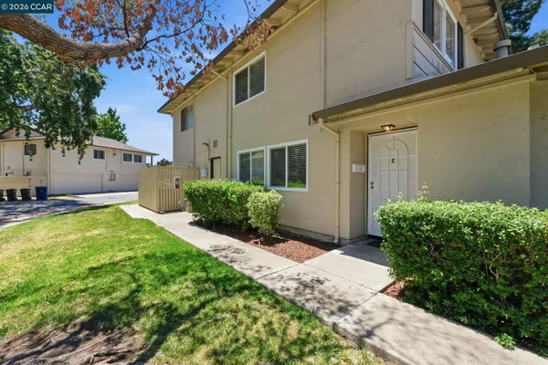 $297,500 | 1069 Mohr Lane, Unit C, Concord, CA 94518