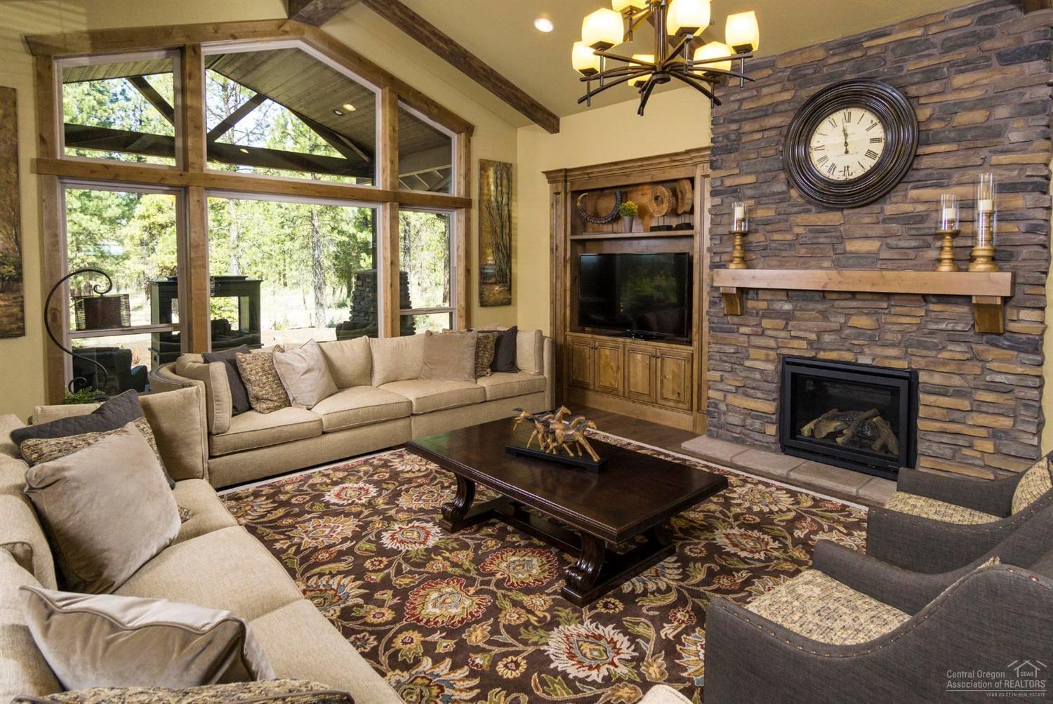 267 Sable Rock Loop Bend, OR 97707 - Photo 5 of 25 Additional Photo