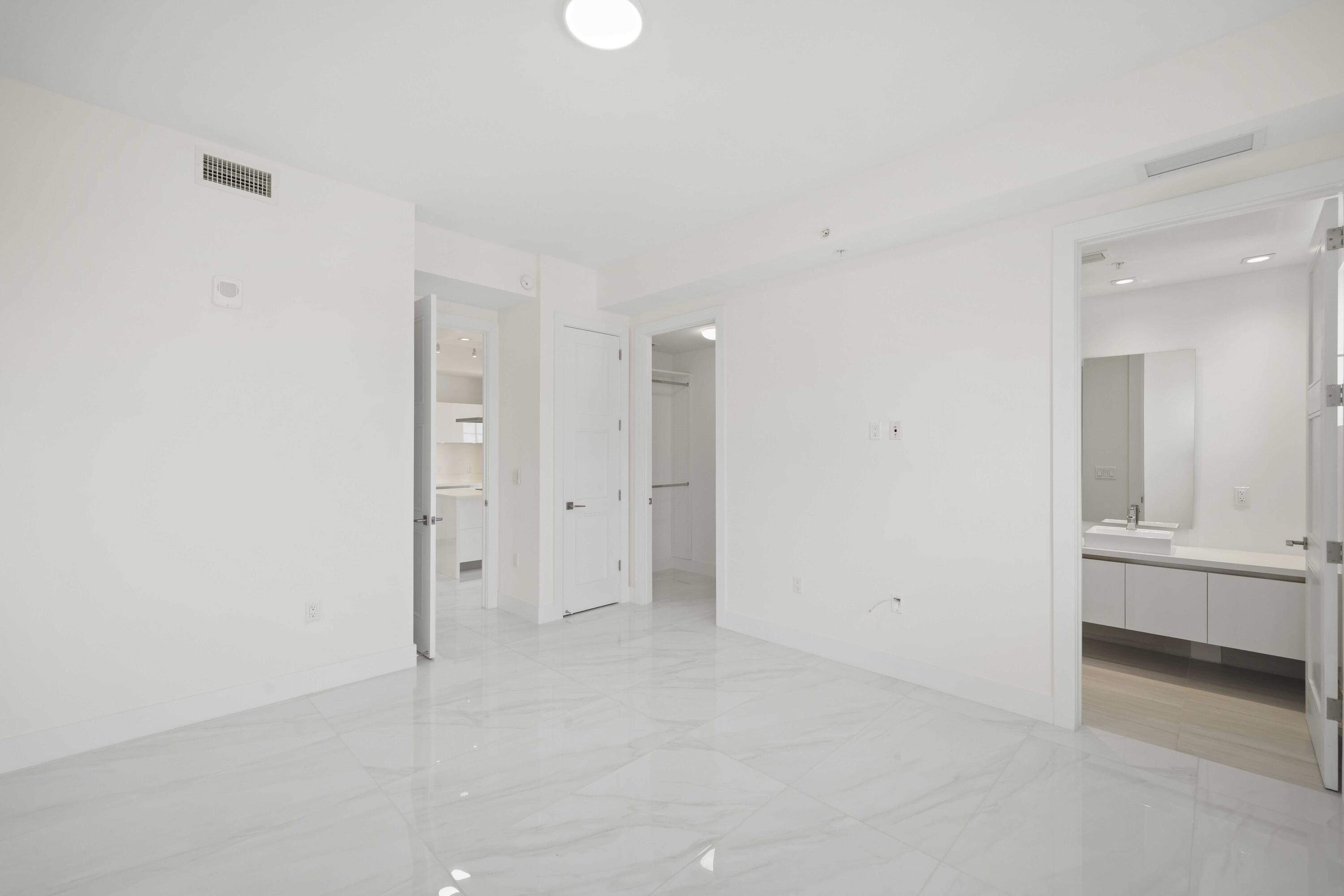 155 East Boca Raton Road, Unit 723 Boca Raton, FL 33432 - Photo 29 of 64 Tower 155 Unit 723 - 24