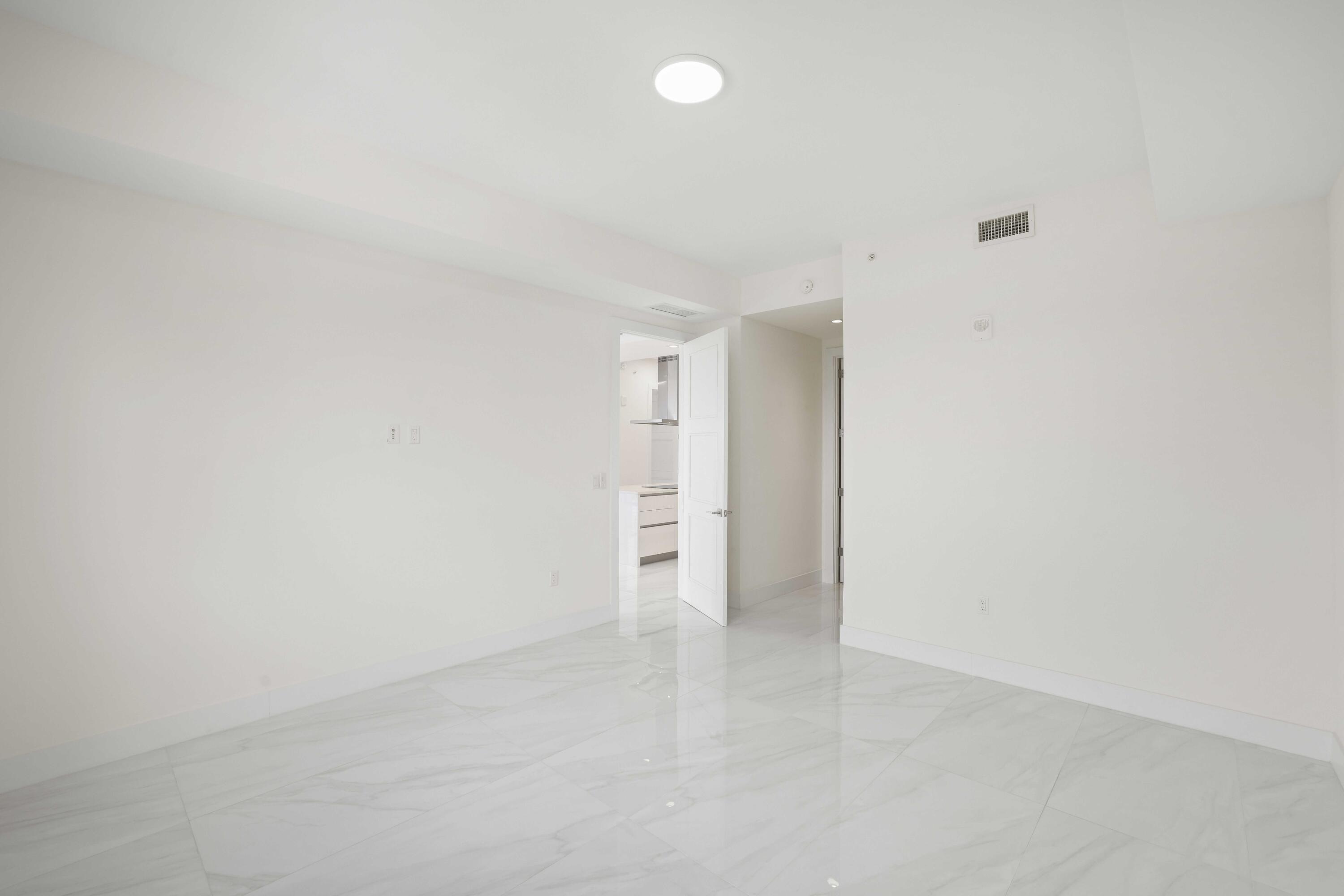 155 East Boca Raton Road, Unit 723 Boca Raton, FL 33432 - Photo 33 of 64 Tower 155 Unit 723 - 28