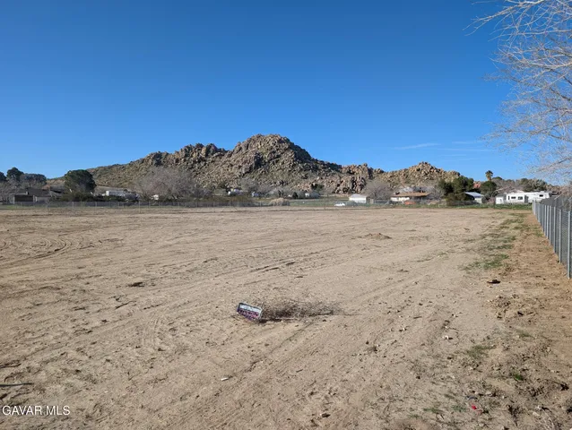 $48,000 | Vic Ridgemist Street, Palmdale, CA 93591