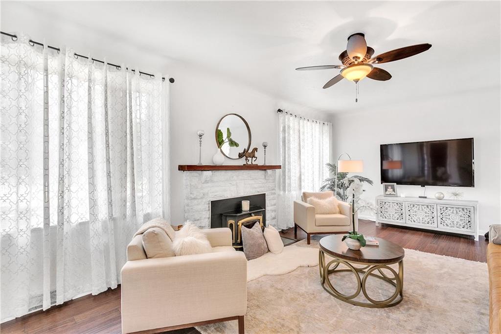 2041 Reis Run Road Pittsburgh, PA 15237 - Photo 7 of 24 Gallery Image 7