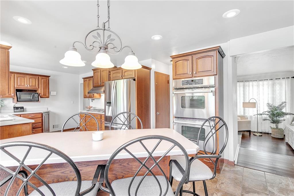 2041 Reis Run Road Pittsburgh, PA 15237 - Photo 10 of 24 Gallery Image 10