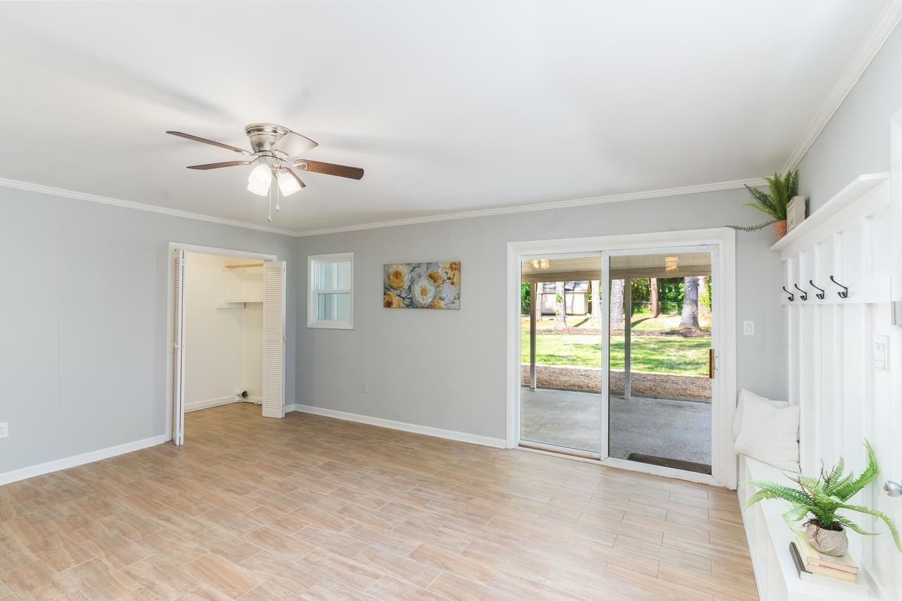 900 Chatham Lane Raleigh, NC 27610 - Photo 7 of 13 Sunroom/FlexRoom
