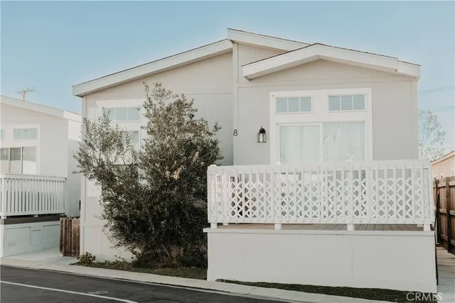 $350,000 | 824 West 15th Street, Unit 8, Newport Beach, CA 92663