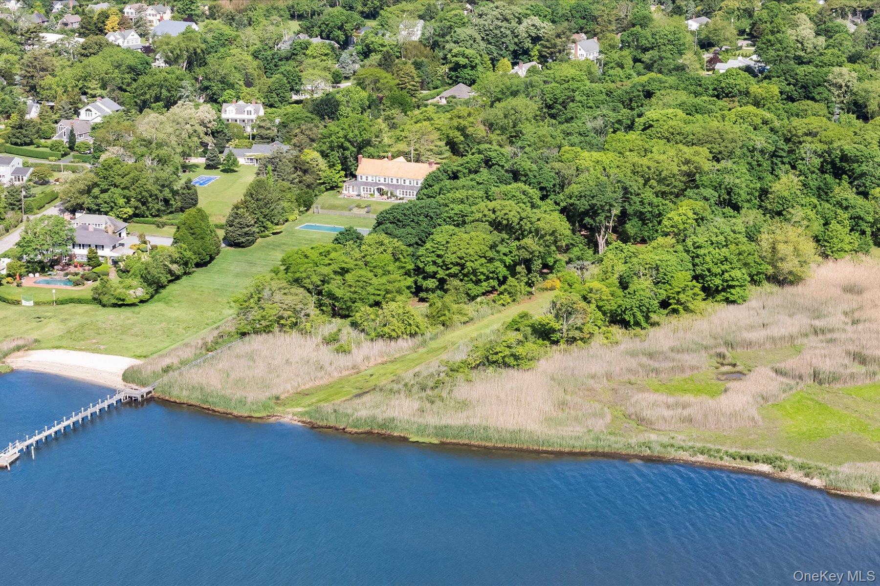 198 South Country Road Bellport, NY 11713 - Photo 5 of 19
