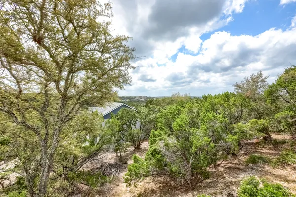 $1,645 | 5909 Lago Vista Way, Unit B, Lago Vista, TX 78645