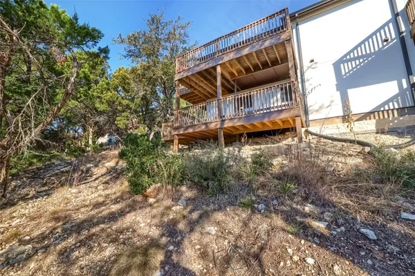 $1,645 | 5909 Lago Vista Way, Unit B, Lago Vista, TX 78645