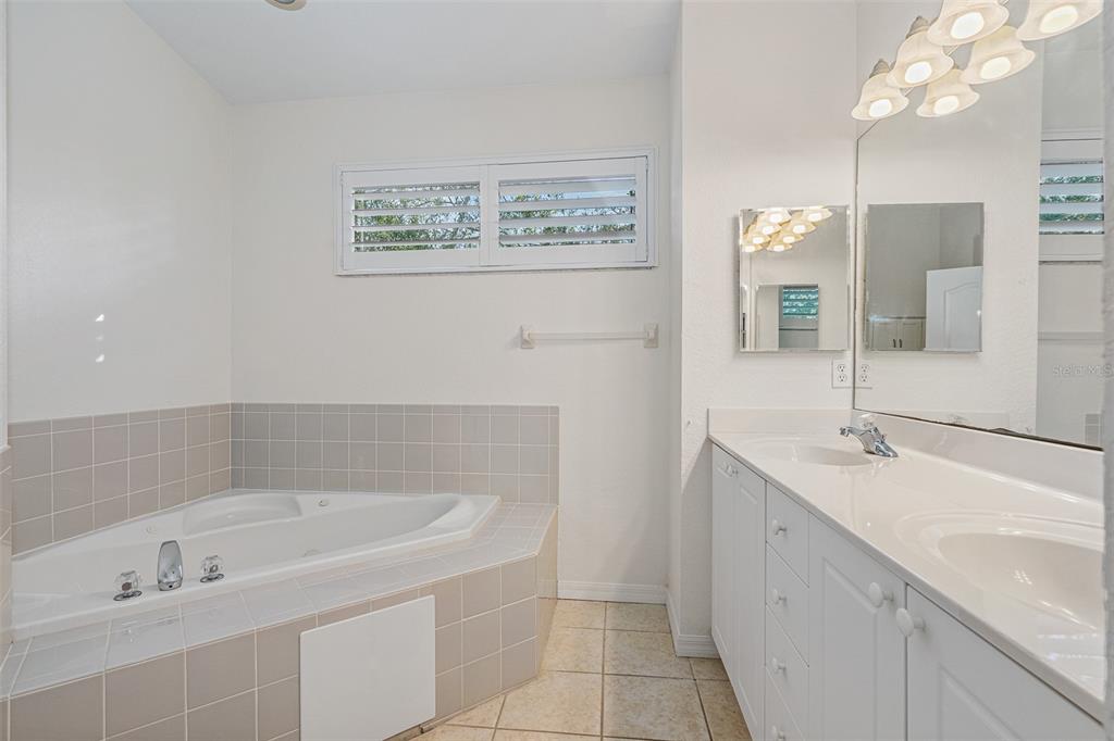 1381 Curlew Road Dunedin, FL 34698 - Photo 25 of 37