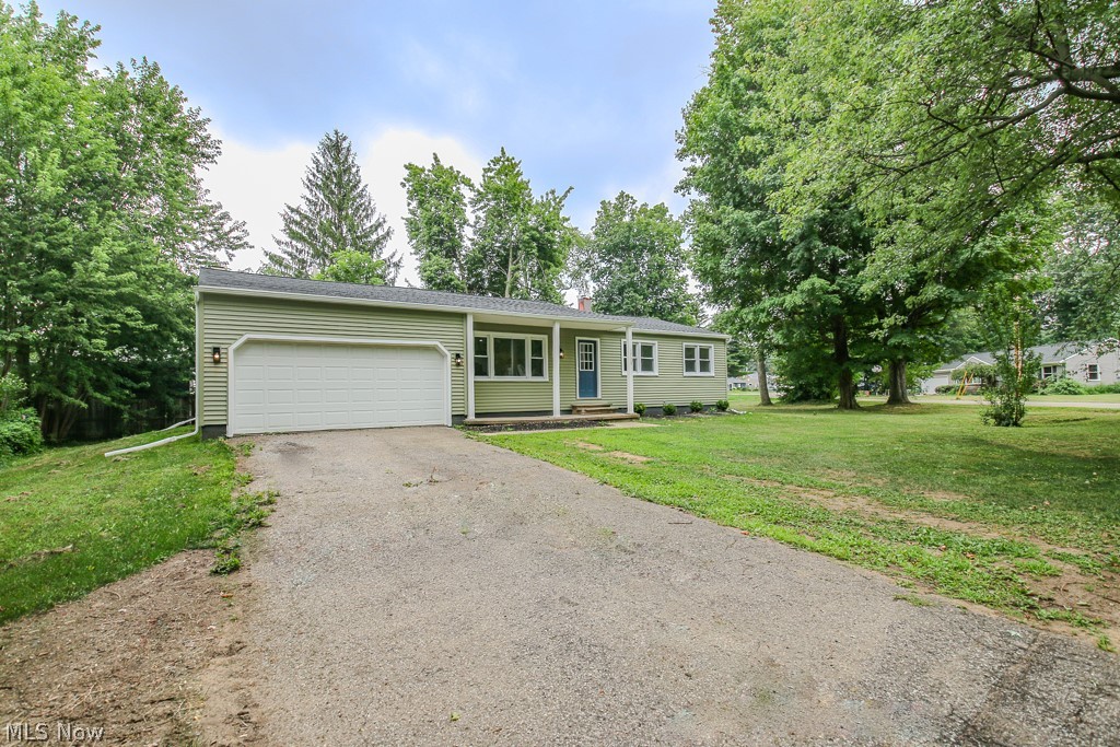 1729 Falkirk Road Madison, OH 44057 - Photo 4 of 41 Gallery Image 4
