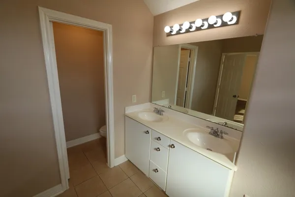 $1,595 | 13419 Forest Pines Village Lane, Houston, TX 77067