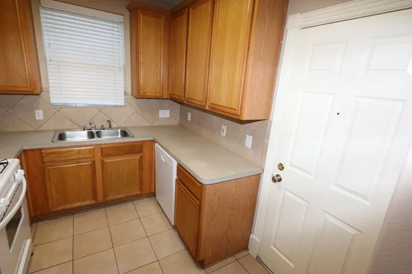 $1,595 | 13419 Forest Pines Village Lane, Houston, TX 77067