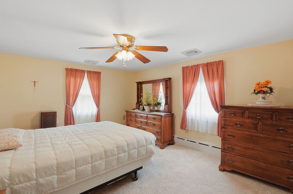 121 Wood Street Fall River, MA 02721 - Photo 30 of 41