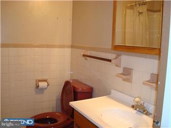 1554 Broad Run Road Downingtown, PA 19335 - Photo 3 of 10 Gallery Image 3