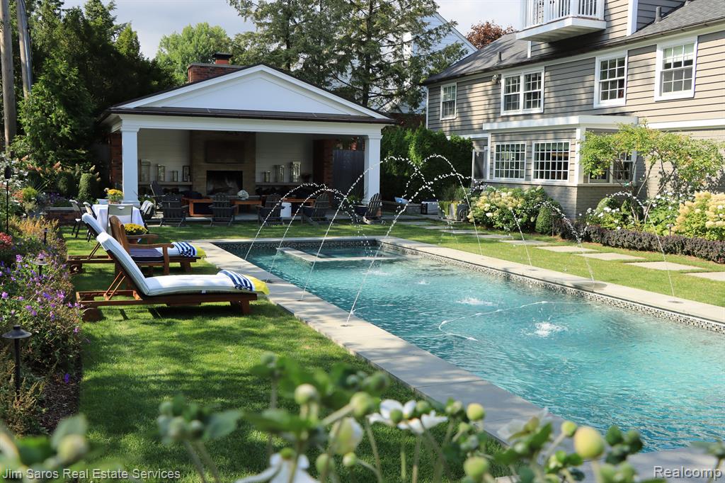 27 Harbor Hill Road Grosse Pointe Farms, MI 48236 - Photo 3 of 64