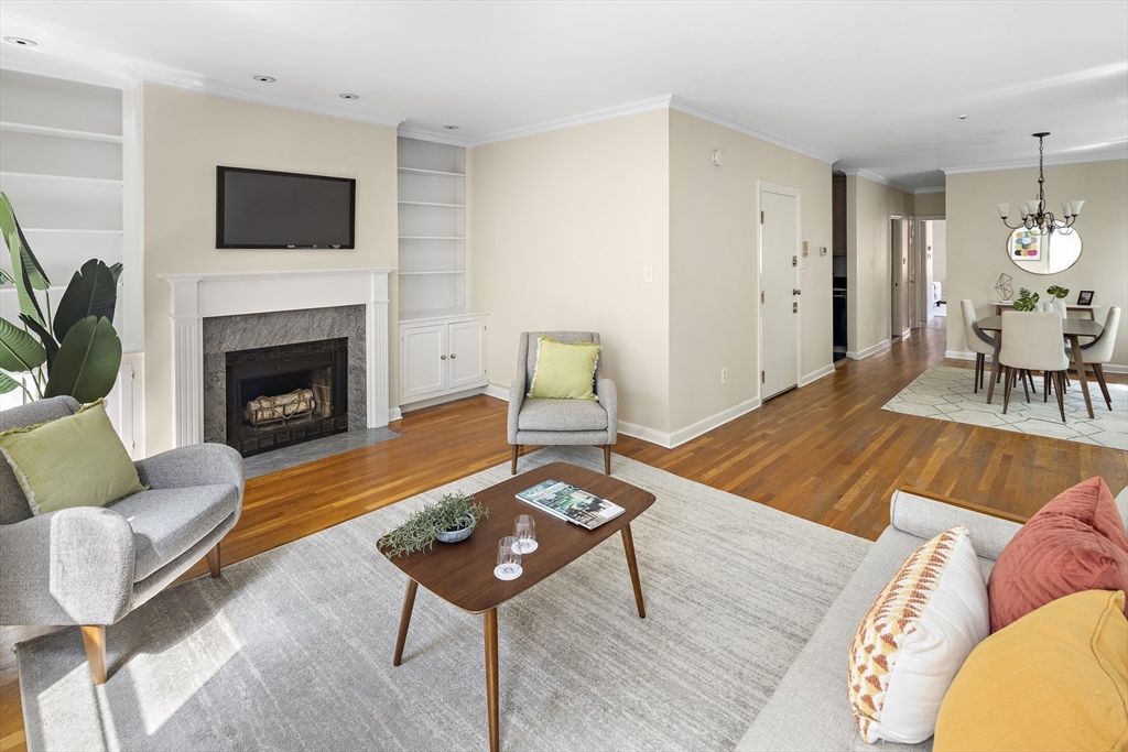 69 Myrtle Street, Unit 3 Boston, MA 02114 - Photo 4 of 16