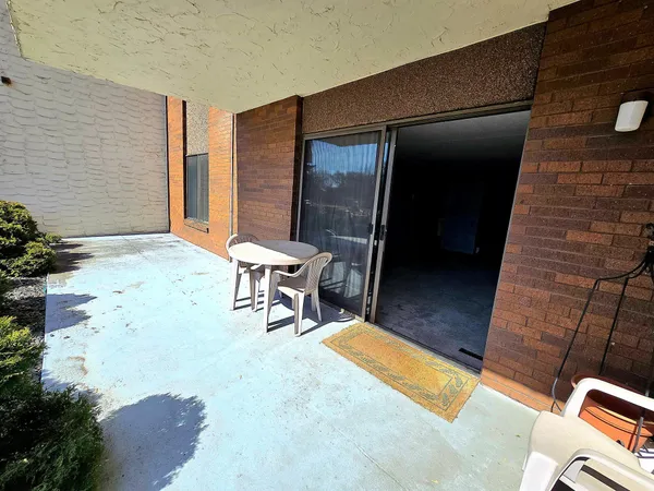 $159,900 | 2455 Londin Lane East, Unit 117, Maplewood, MN 55119