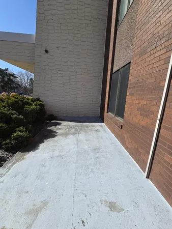 $159,900 | 2455 Londin Lane East, Unit 117, Maplewood, MN 55119