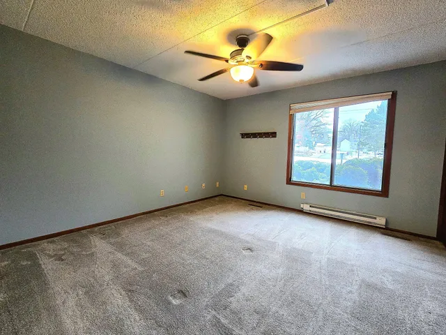 $165,000 | 2455 Londin Lane East, Unit 117, Maplewood, MN 55119