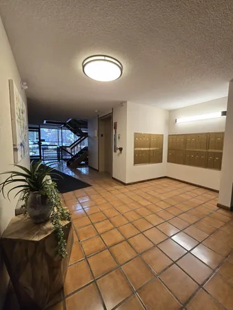 $159,900 | 2455 Londin Lane East, Unit 117, Maplewood, MN 55119