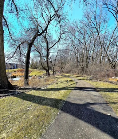 $159,900 | 2455 Londin Lane East, Unit 117, Maplewood, MN 55119