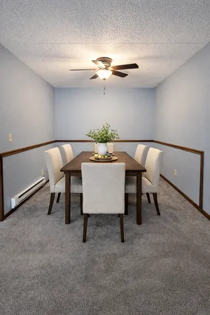 $159,900 | 2455 Londin Lane East, Unit 117, Maplewood, MN 55119