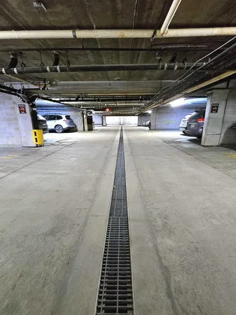 $159,900 | 2455 Londin Lane East, Unit 117, Maplewood, MN 55119