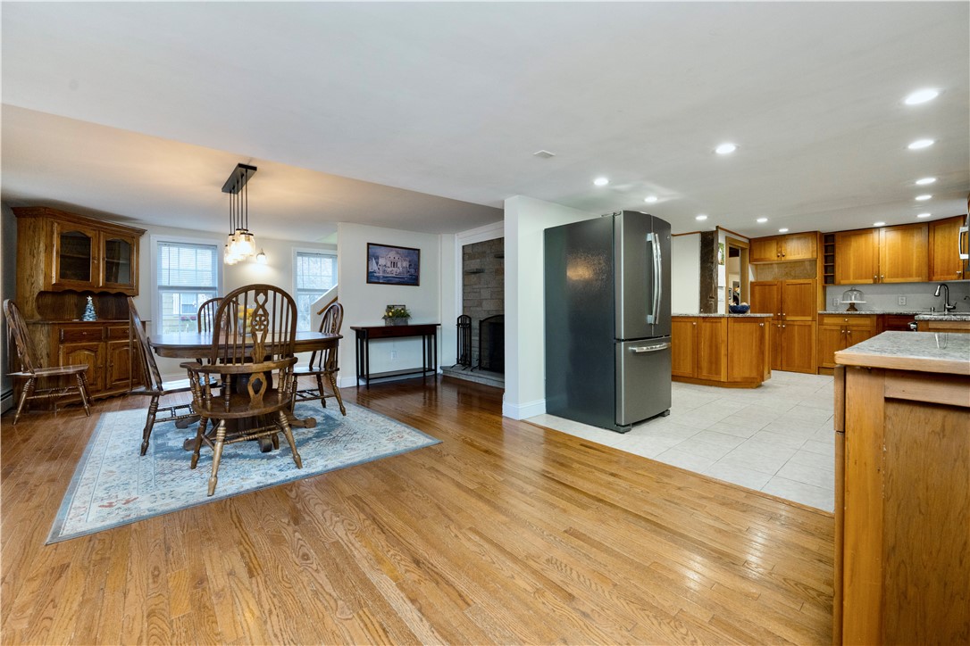 182 Hines Road Cumberland, RI 02864 - Photo 4 of 20