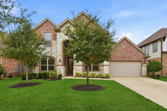 $584,000 | 18915 Hilltop Valley Drive, Cypress, TX 77429