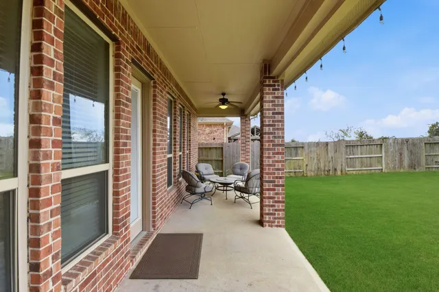 $584,000 | 18915 Hilltop Valley Drive, Cypress, TX 77429