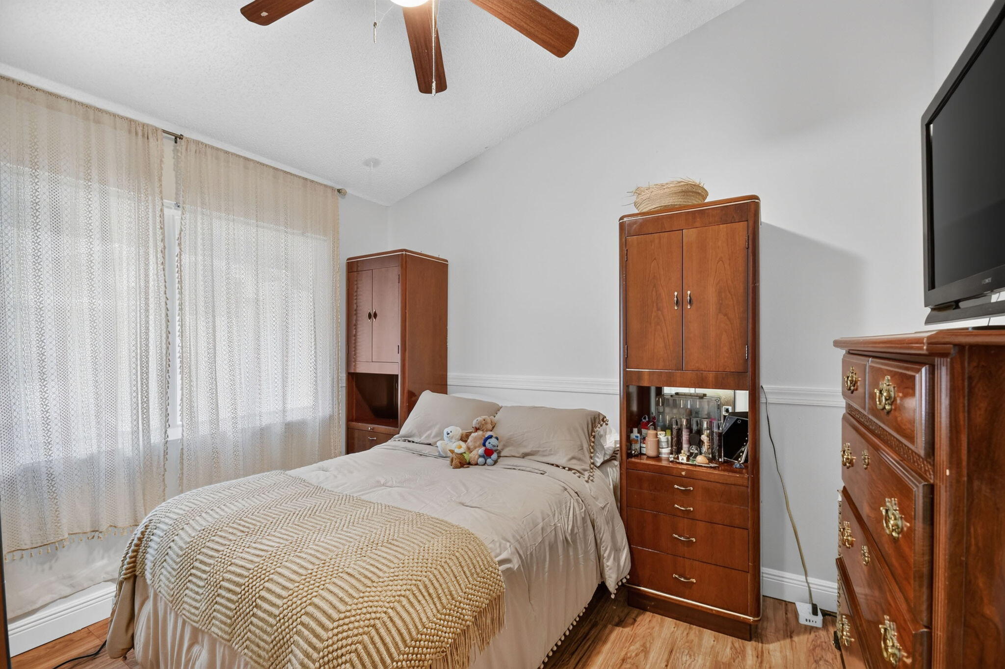 907 Harbour Pointe Way Greenacres, FL 33413 - Photo 44 of 87 Bedroom 3