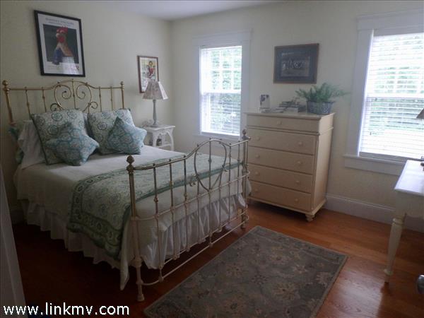 666 Old County Road West Tisbury, MA 02568 - Photo 14 of 28 Gallery Image 14