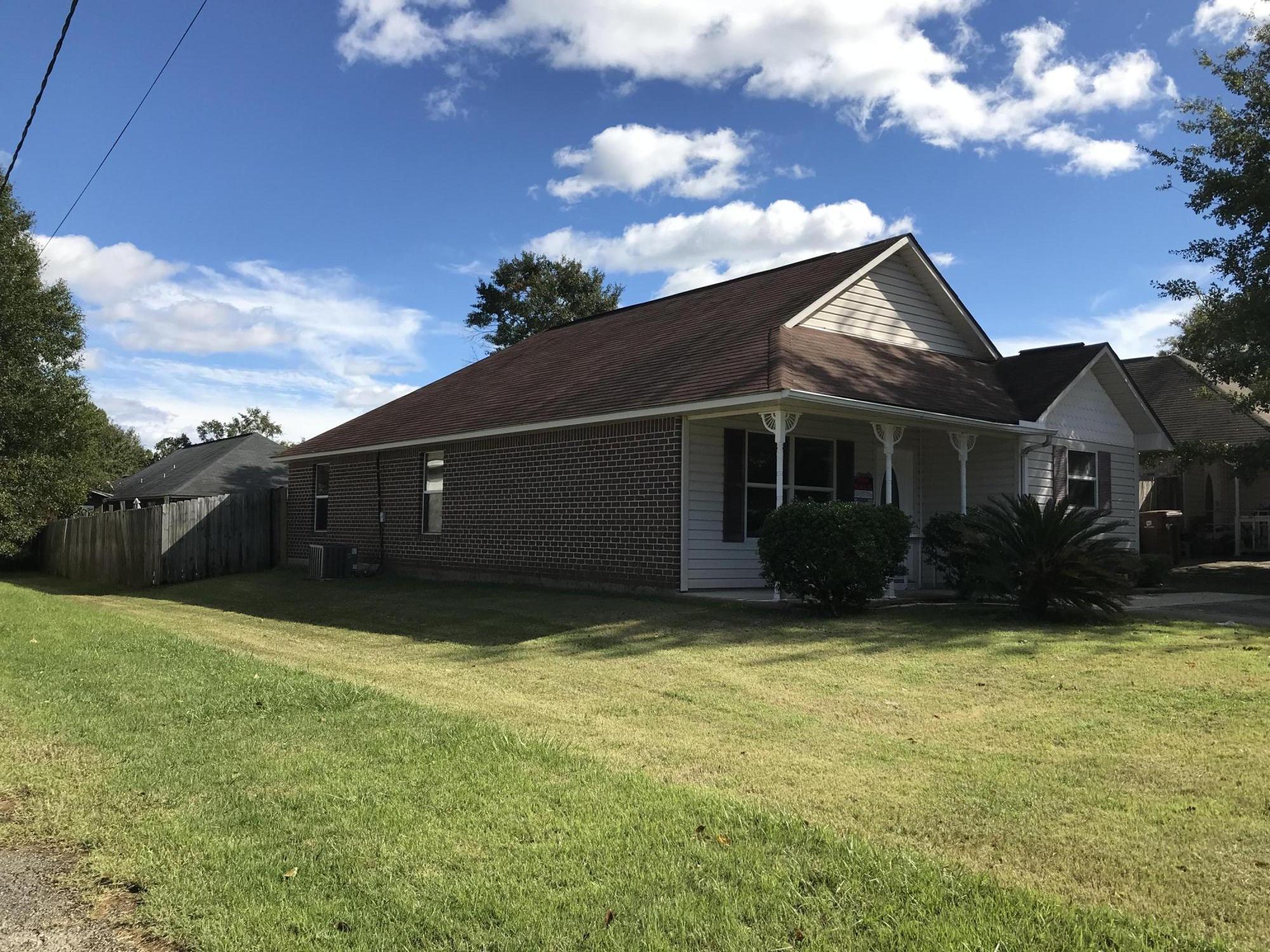 4404 Brodie Road D'Iberville, MS 39540 - Photo 2 of 16 side yard