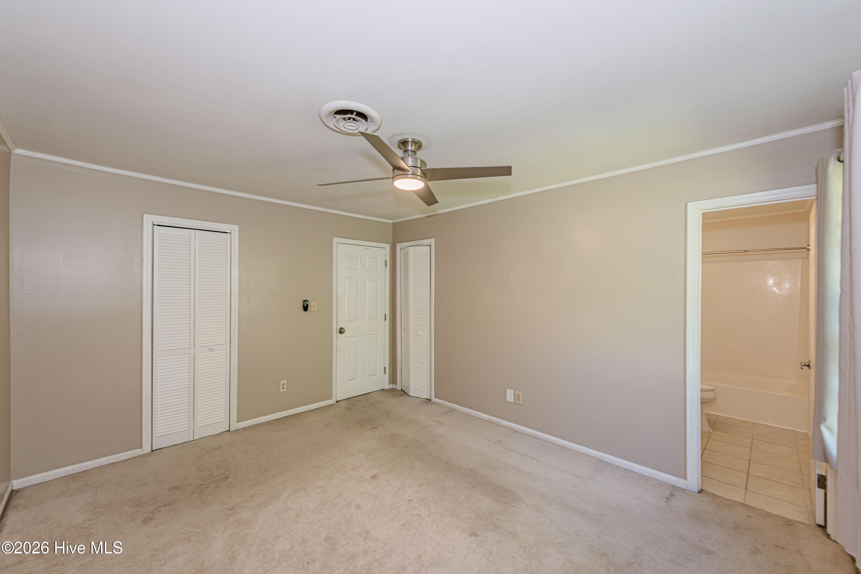 800 Mill River Road Jacksonville, NC 28540 - Photo 26 of 60 Primary bedroom