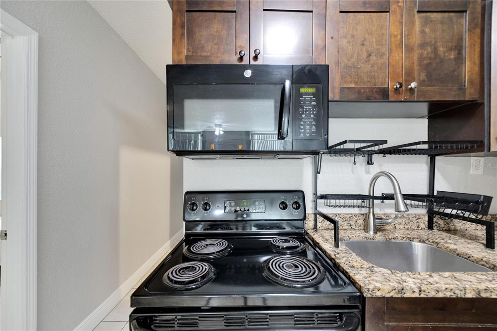 3651 Haines Road North St. Petersburg, FL 33704 - Photo 19 of 35