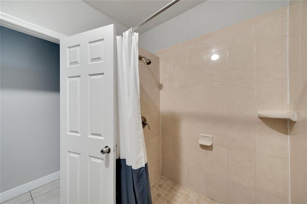 3651 Haines Road North St. Petersburg, FL 33704 - Photo 28 of 35