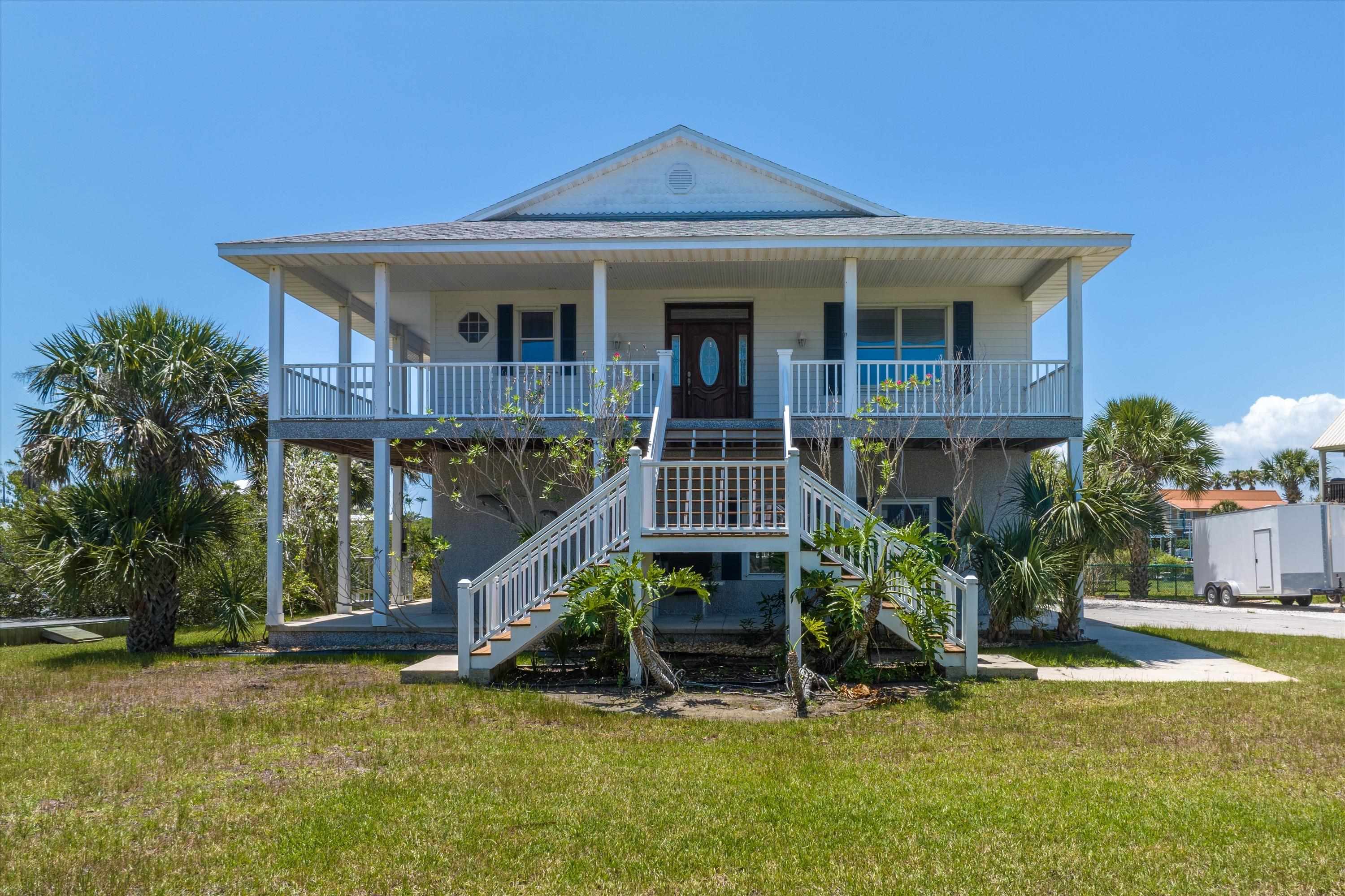 231 Barrataria Drive St. Augustine, FL 32080 - Photo 3 of 43 a view of a house with roof deck