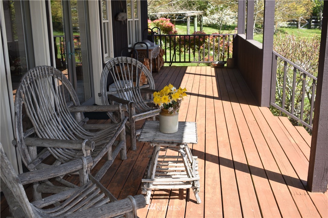 376 Thatcher Pass Road Decatur Island, WA 98221 - Photo 5 of 25