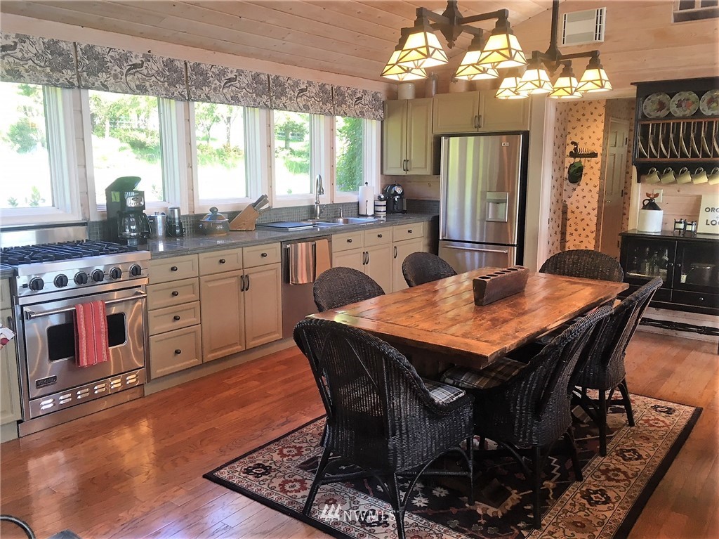 376 Thatcher Pass Road Decatur Island, WA 98221 - Photo 6 of 25
