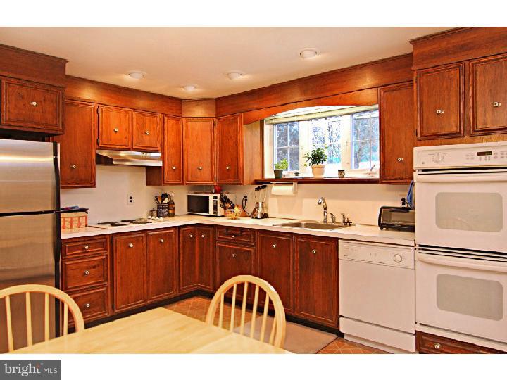 101 Golf Hills Road Havertown, PA 19083 - Photo 8 of 25 Kitchen