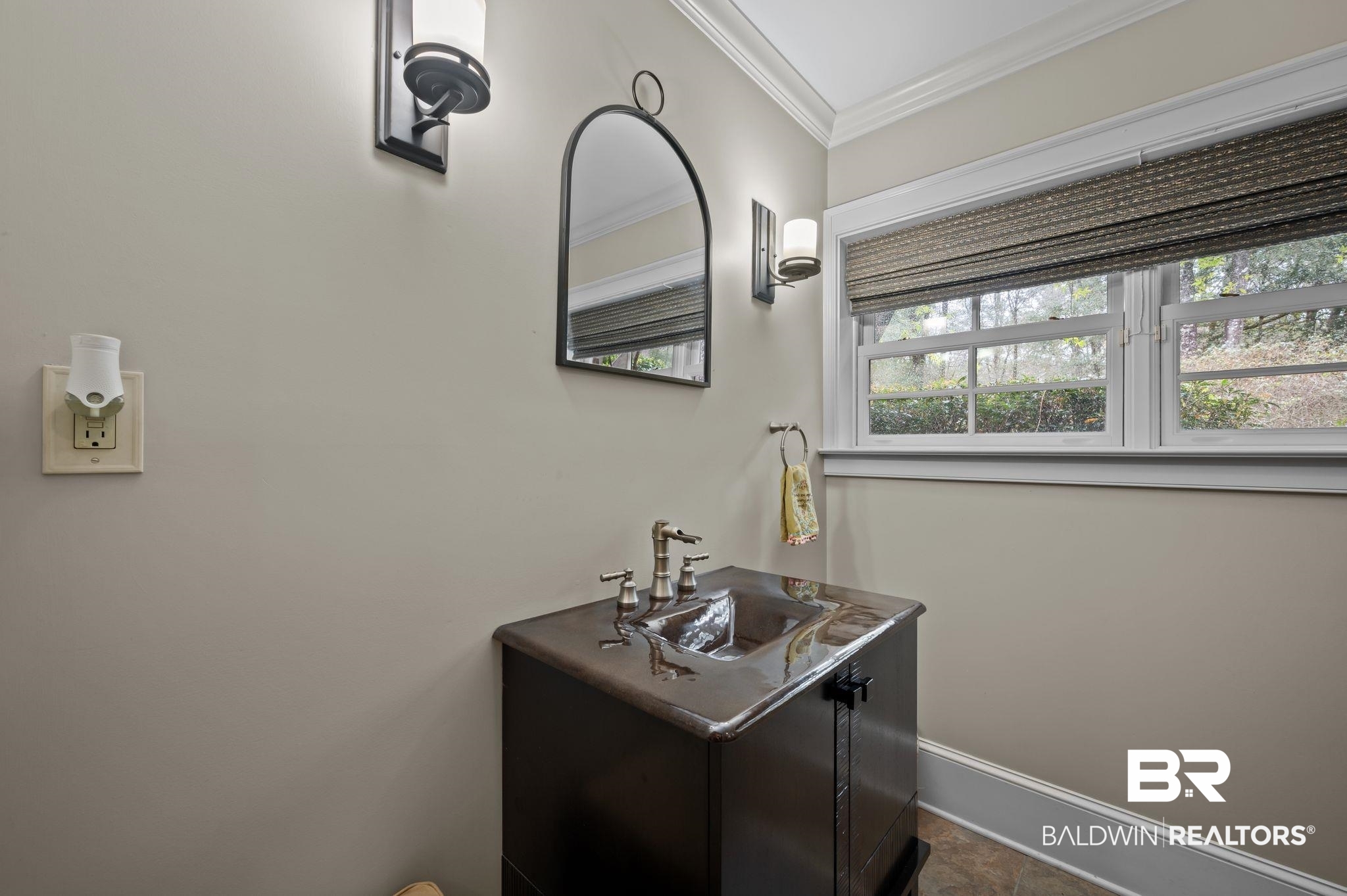 7850 Yorkhaven Road Mobile, AL 36695 - Photo 36 of 57 Bathroom with vanity, crown molding, and baseboards