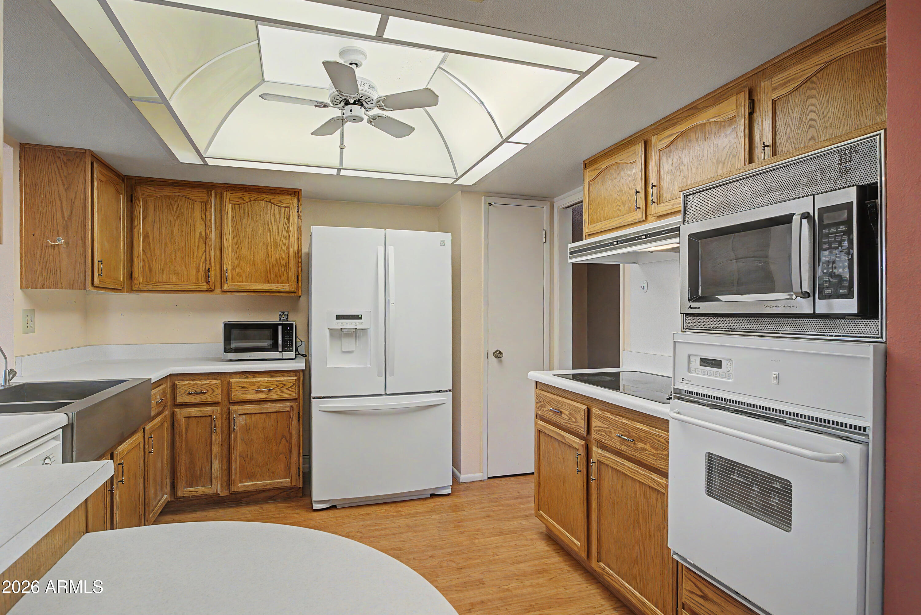 10415 West Ridgeview Road Sun City, AZ 85351 - Photo 7 of 30 Kitchen 1