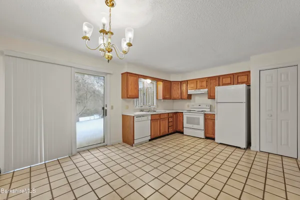 $197,900 | 70 Lake Street, Unit B, Dalton, MA 01226