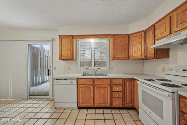 $197,900 | 70 Lake Street, Unit B, Dalton, MA 01226