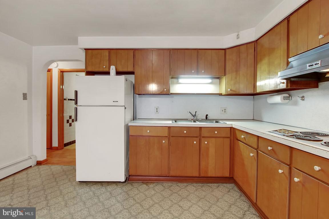 4089 Steltz Road New Freedom, PA 17349 - Photo 6 of 26 Country Kitchen