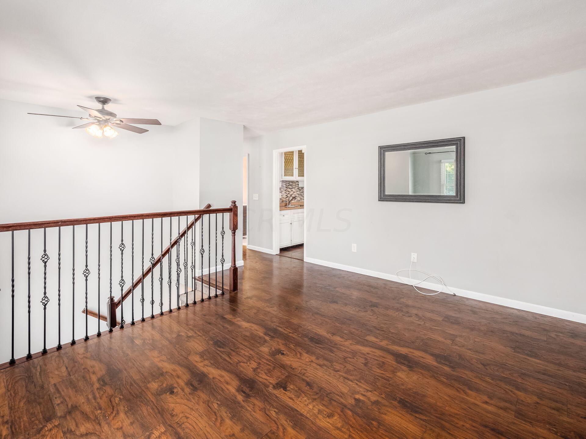 263 Dunchurch Road Columbus, OH 43230 - Photo 4 of 33 010_31ac8_A 263 Dunchurch 008
