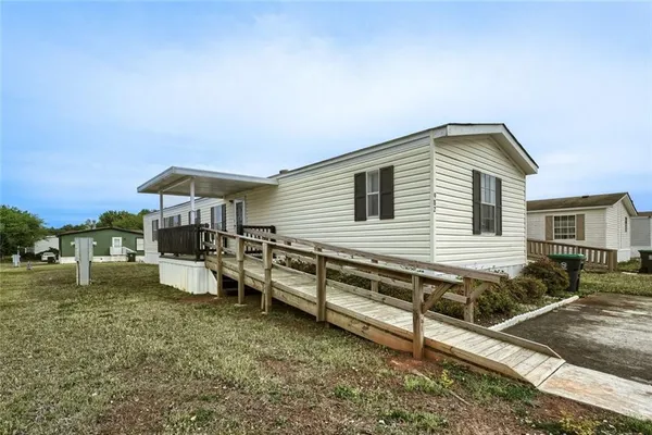 $43,000 | 982 Cottonwood Lane, Hampton, GA 30228