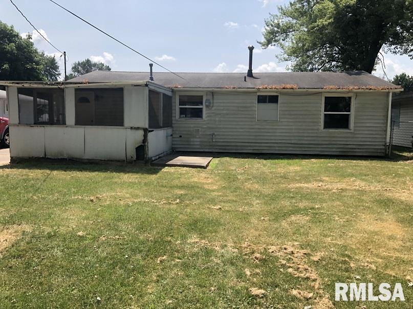 515 14th Avenue Silvis, IL 61282 - Photo 3 of 9