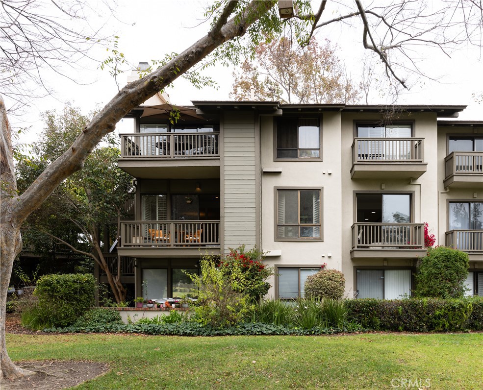 9 Flores Irvine, CA 92612 - Photo 21 of 31