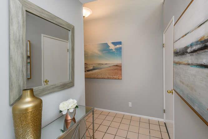 601 Sharp Park Road Pacifica, CA 94044 - Photo 9 of 30 a view of an entryway